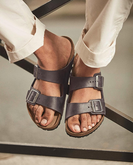 סנדלים וכפכפים